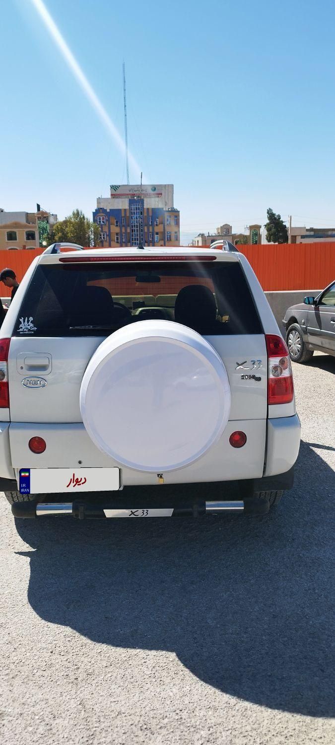 ام وی ام X33 دنده‌ای ساده - 1391