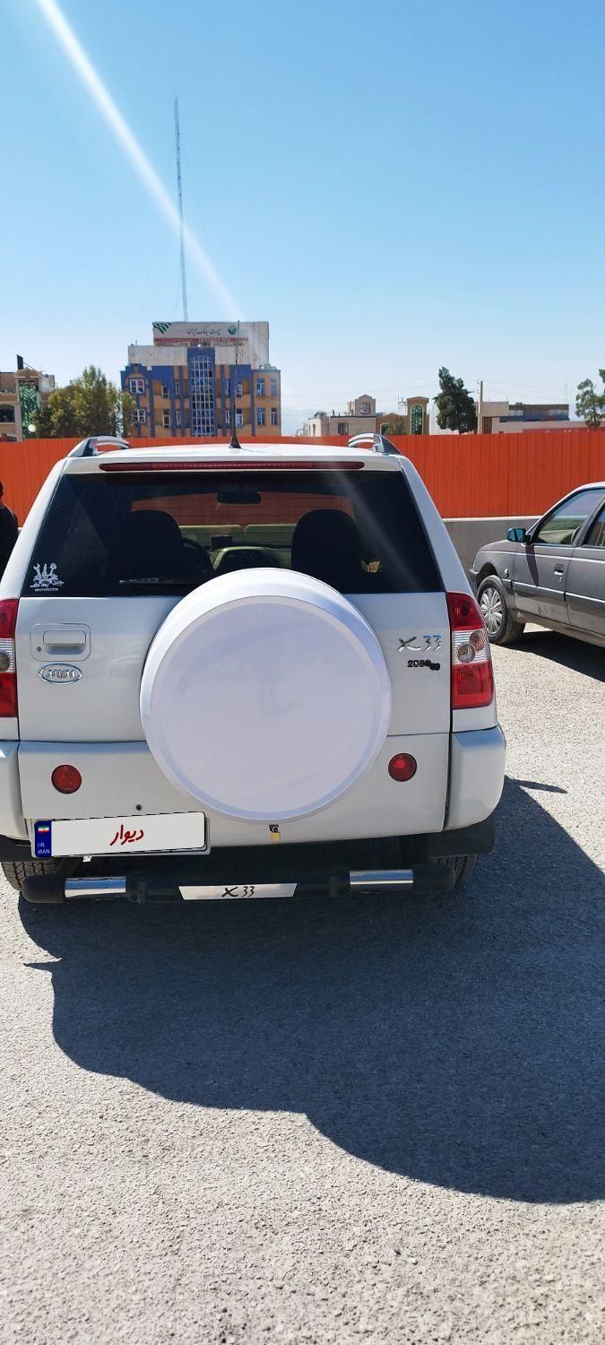 ام وی ام X33 دنده‌ای ساده - 1391