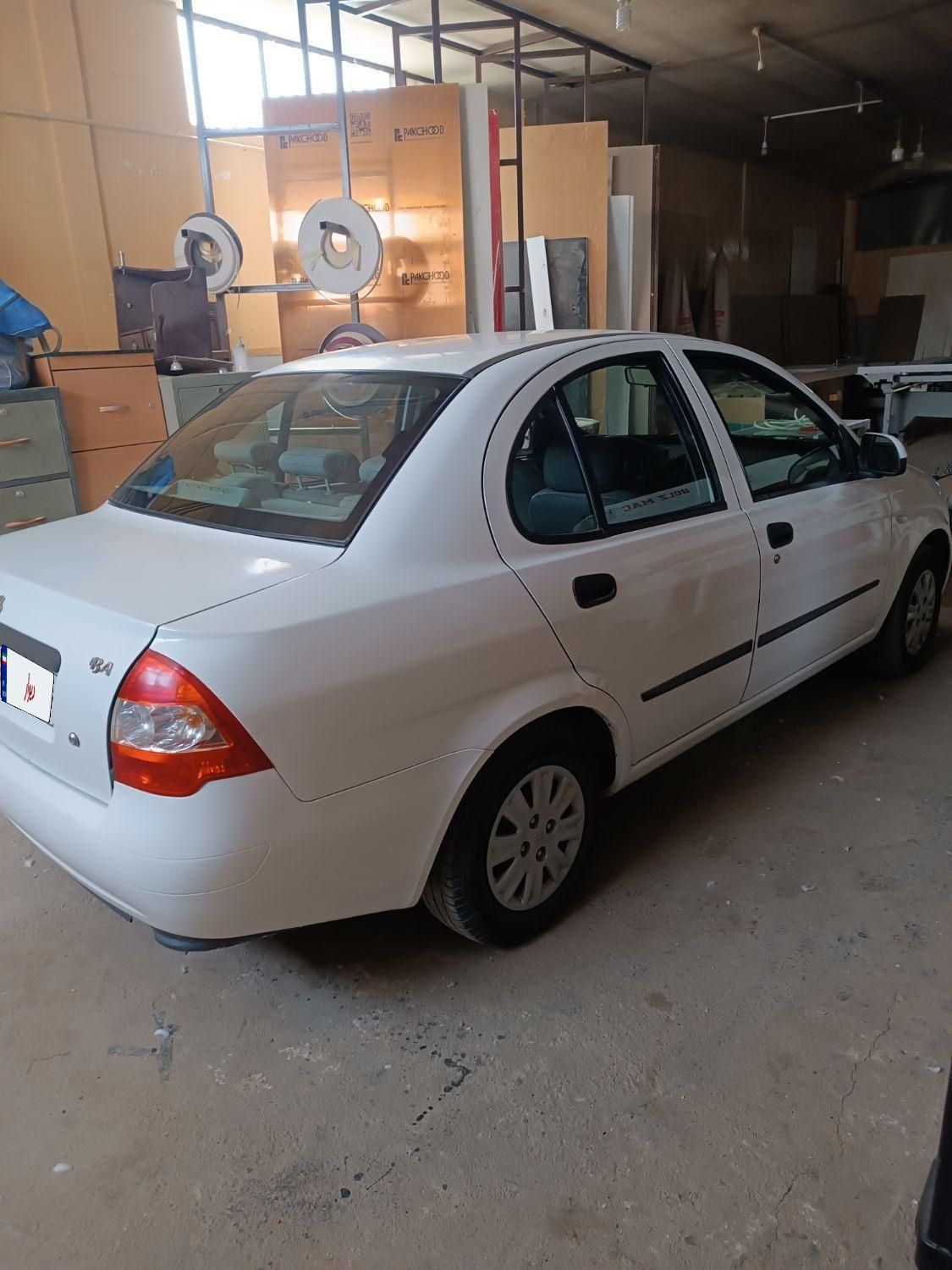 تیبا صندوق دار SX - 1391
