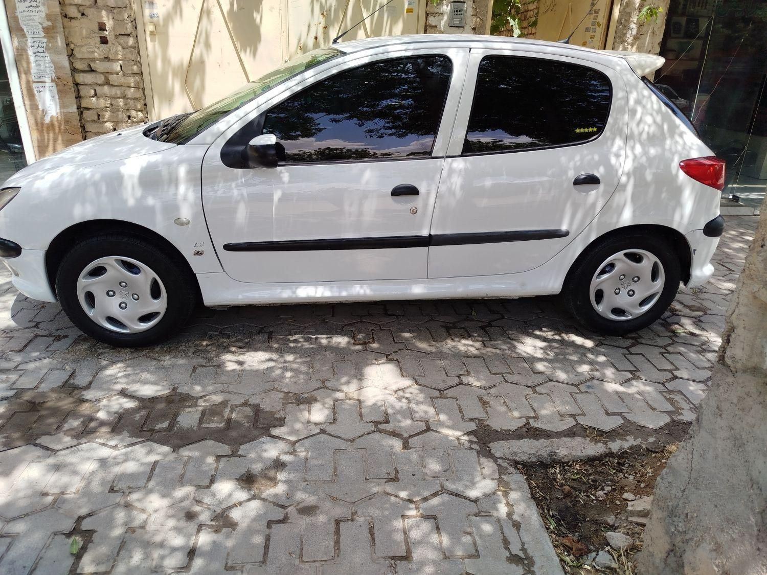 خودرو پژو، 206 آگهی ann_19389868