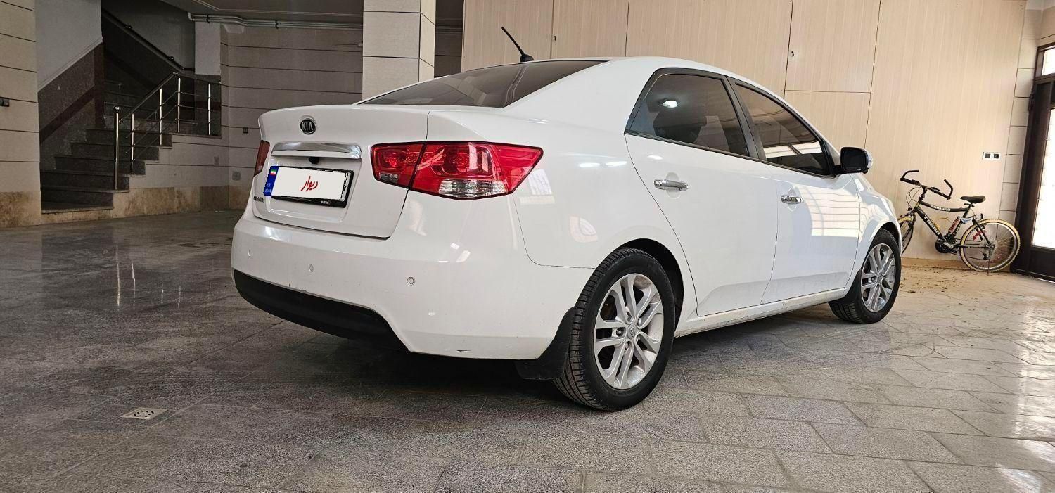 کیا سراتو 2.0 لیتر اتوماتیک GT لاین - 2017