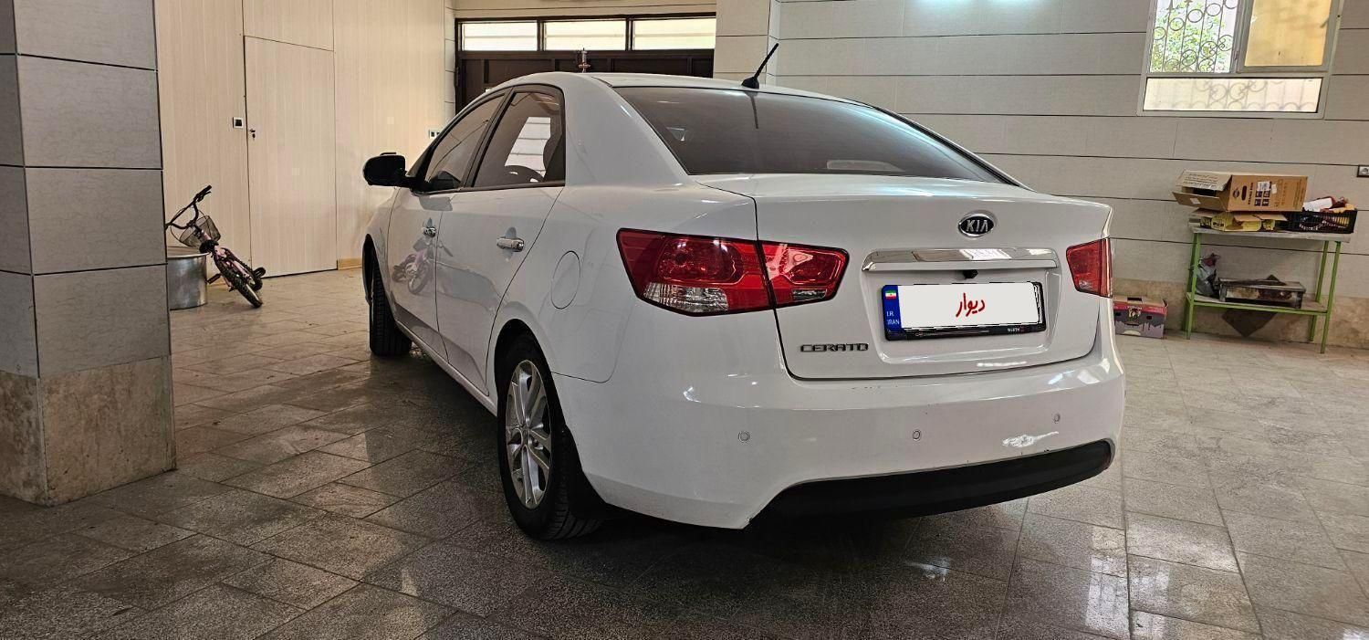کیا سراتو 2.0 لیتر اتوماتیک GT لاین - 2017