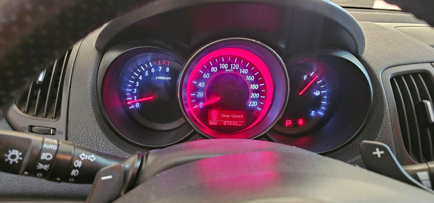 کیا سراتو 2.0 لیتر اتوماتیک GT لاین - 2017