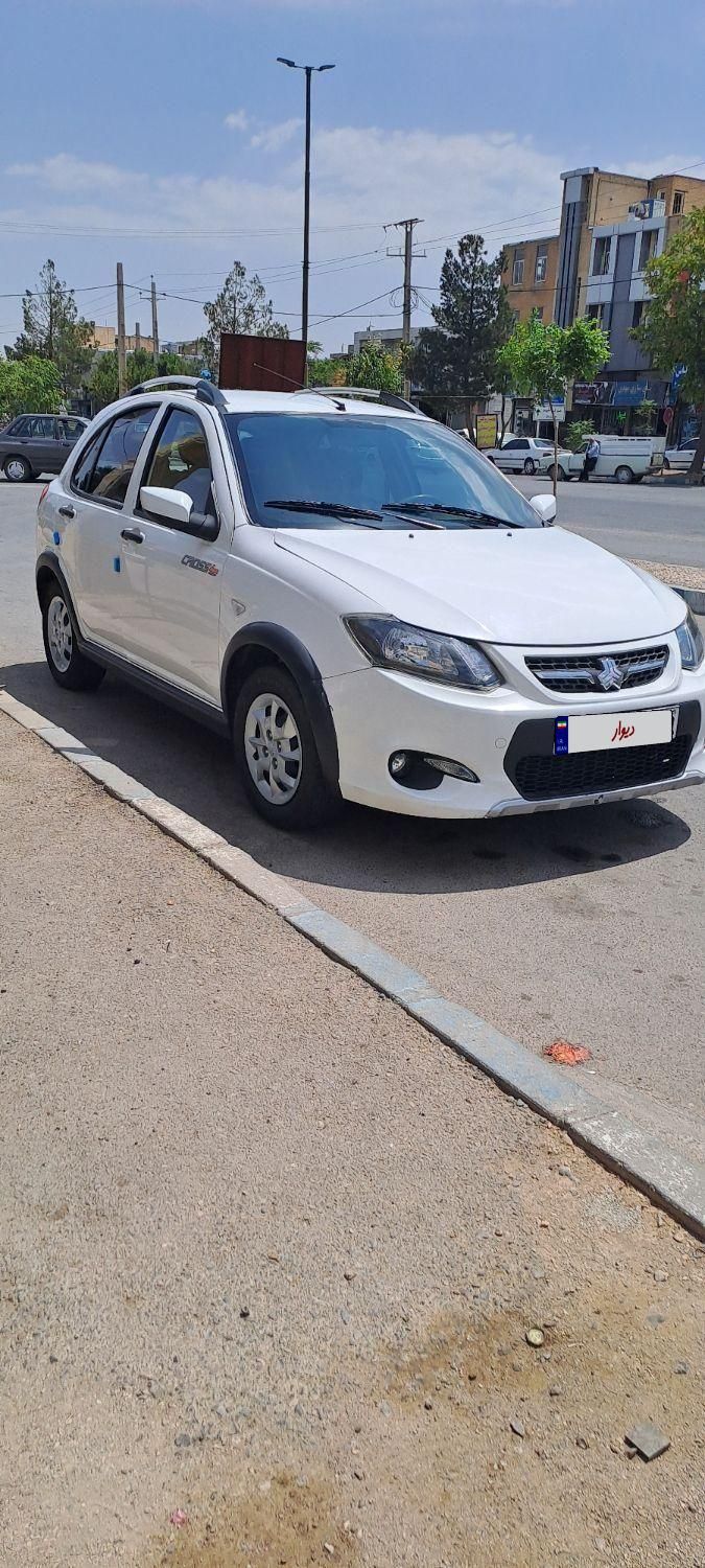 خودرو کوییک، معمولی آگهی ann_19390934
