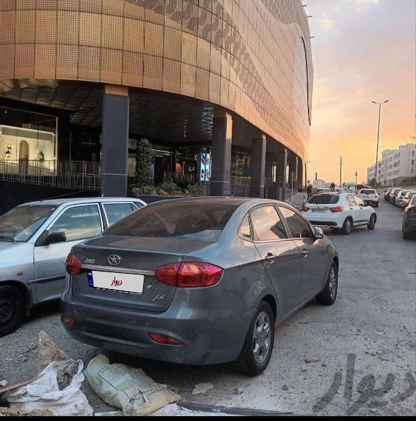 جک J4 اتوماتیک ساده - 1401