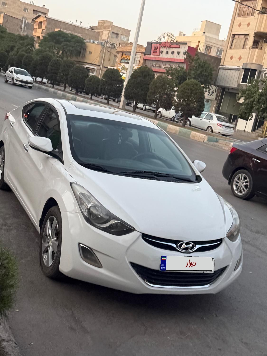 هیوندای النترا 1.8 لیتر - 2014
