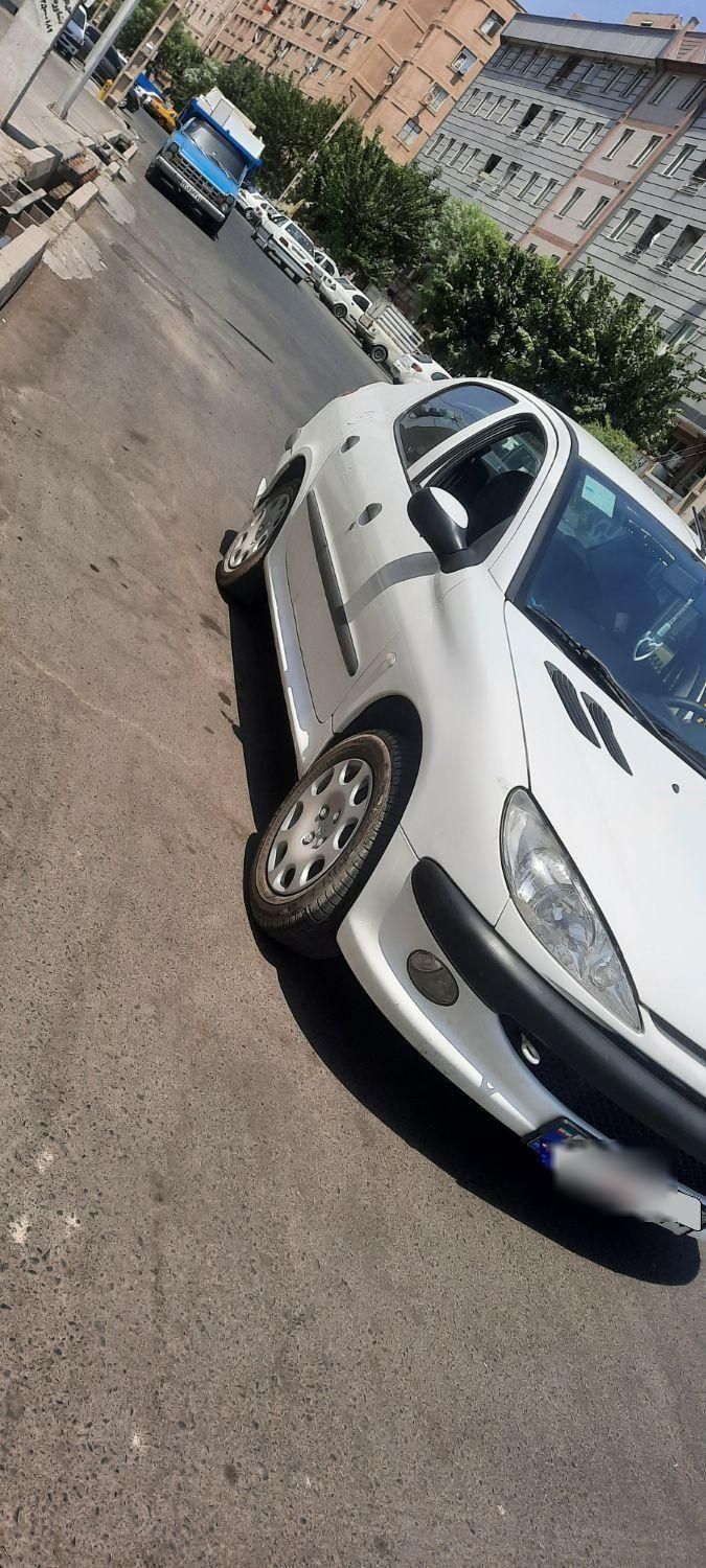 پژو ۲۰۶ صندوق دار v8 - 1397