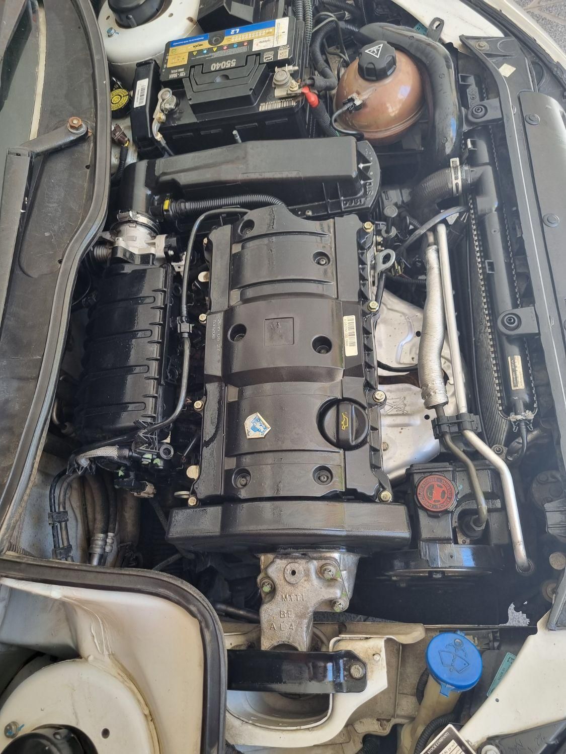 پژو ۲۰۶ صندوق دار v8 - 1394