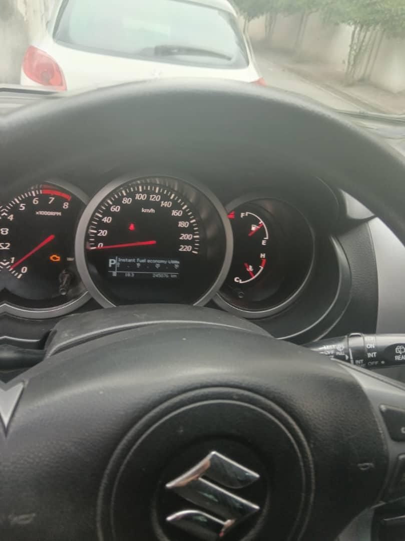 سوزوکی ویتارا ایران خودرو 2400 اتوماتیک - 1389