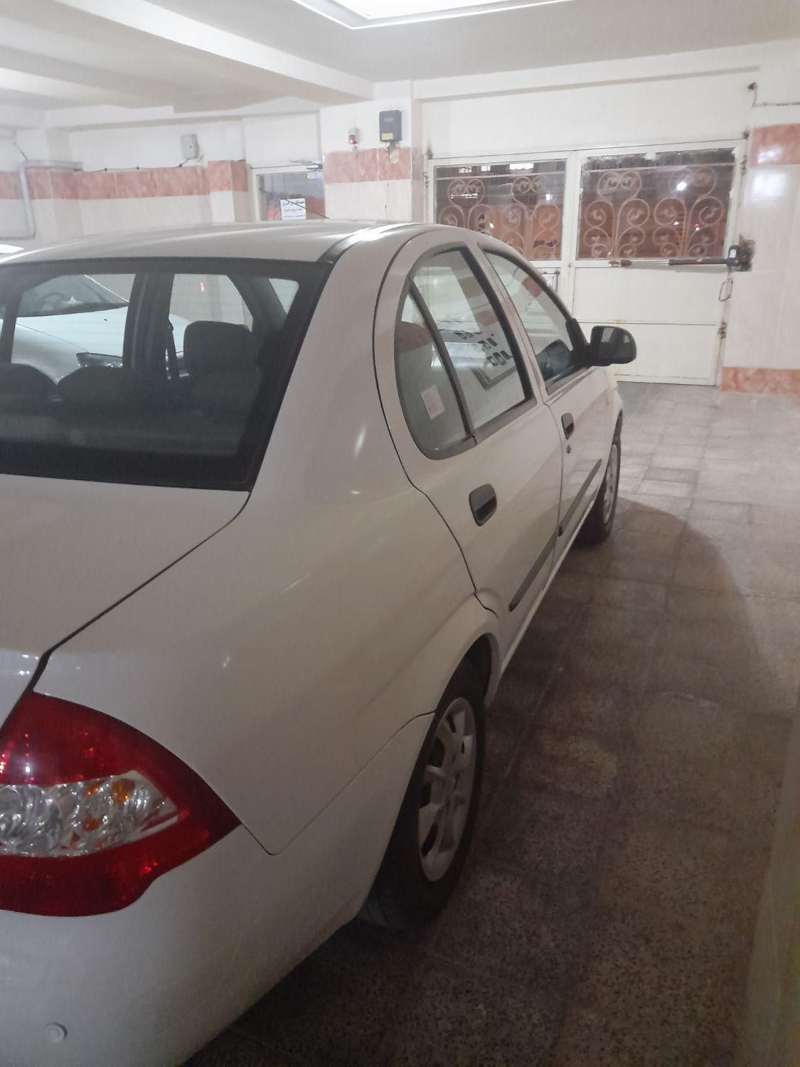 تیبا صندوق دار EX - 1395