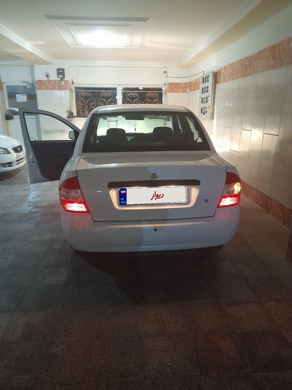 تیبا صندوق دار EX - 1395