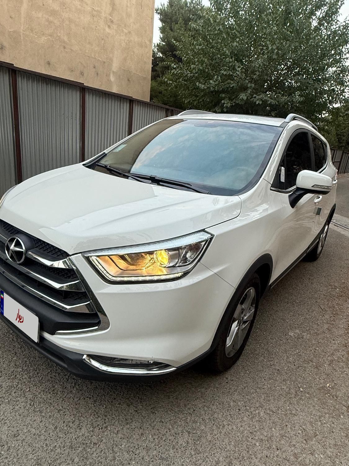 جک S3 اتوماتیک - 1402