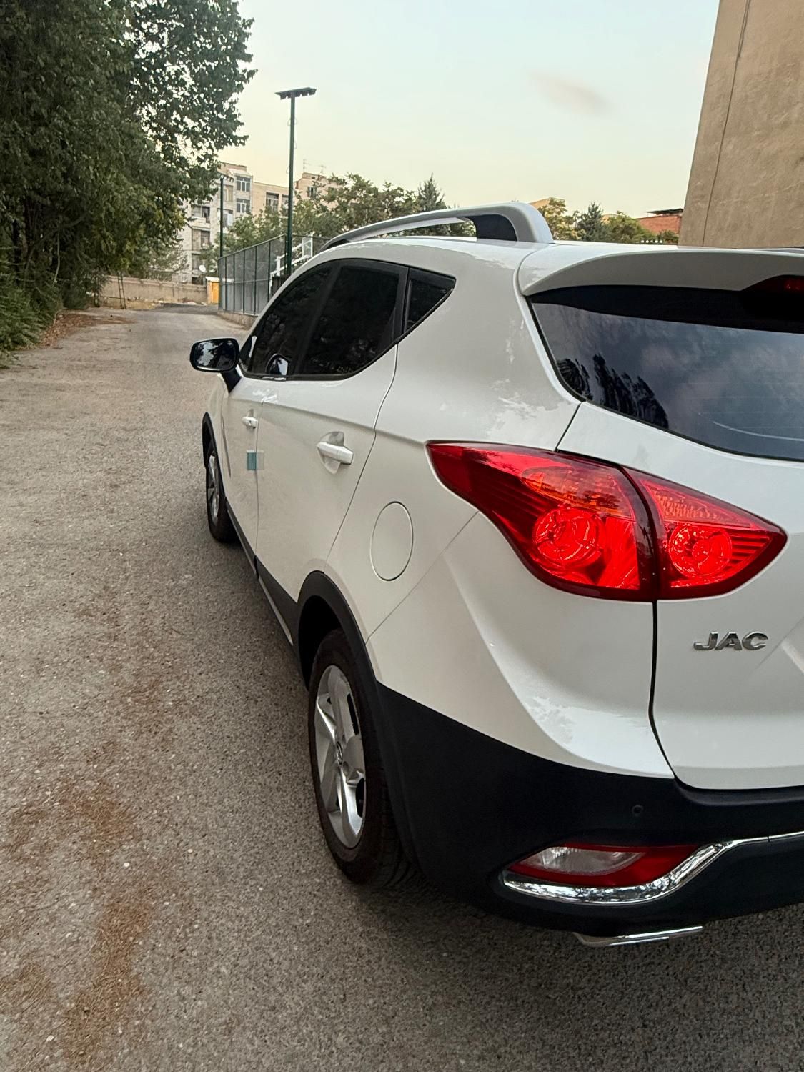 جک S3 اتوماتیک - 1402