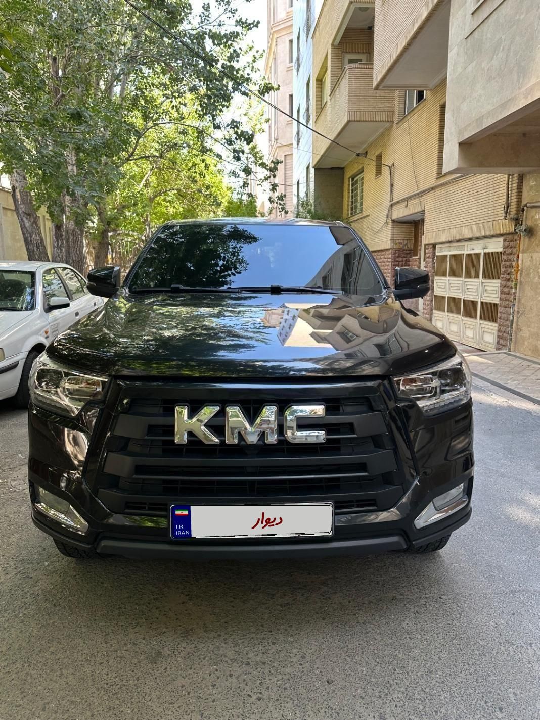 خودرو کی ام سی، T8 آگهی ann_19391771