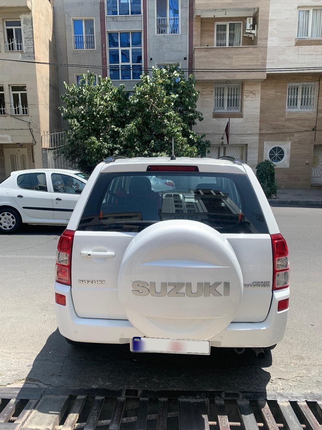 سوزوکی ویتارا ایران خودرو 2400 اتوماتیک - 1396
