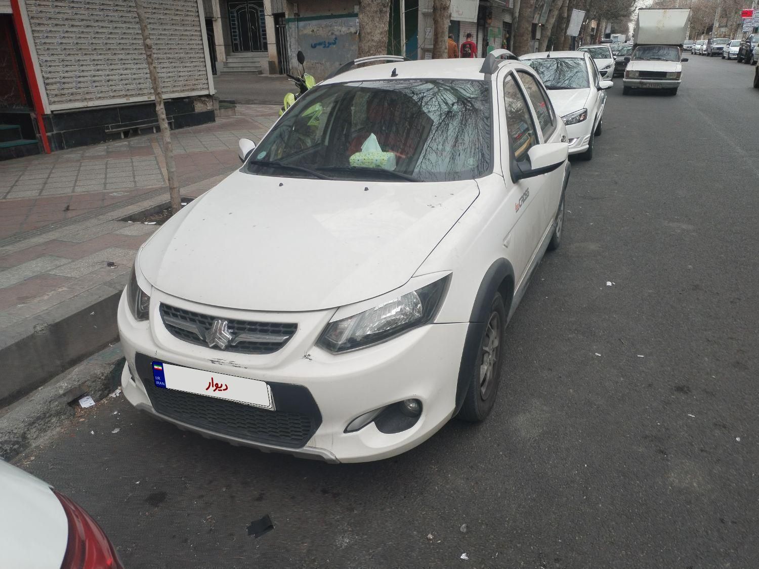 خودرو کوییک، معمولی آگهی ann_19392653