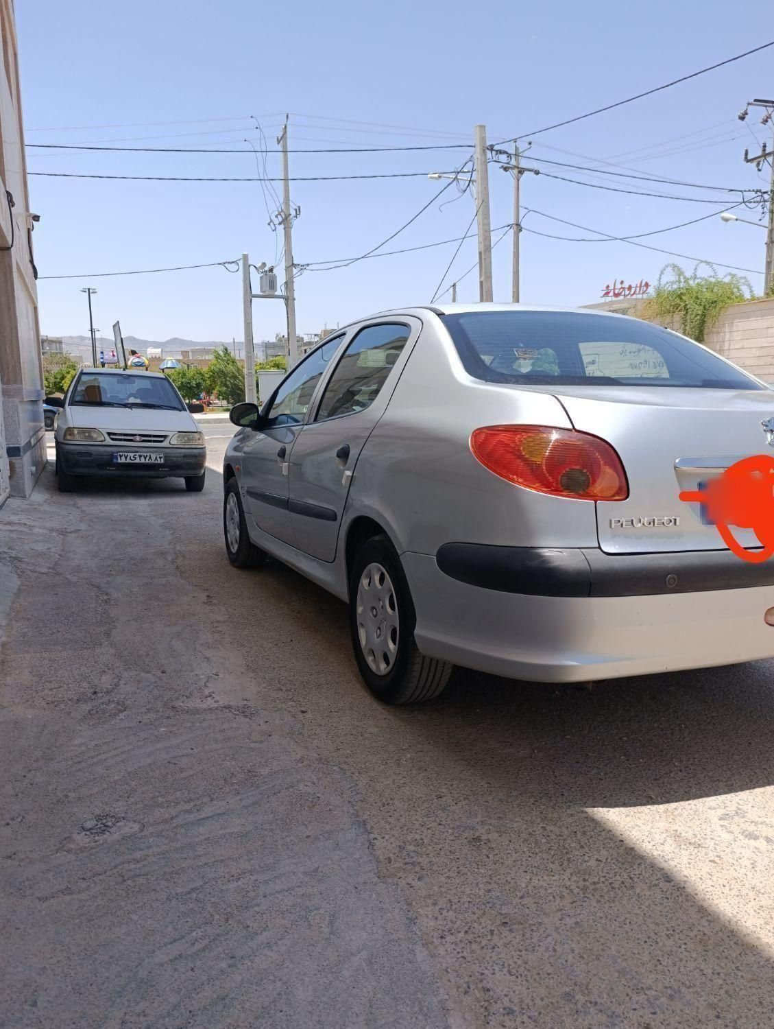 پژو ۲۰۶ صندوق دار v8 - 1393