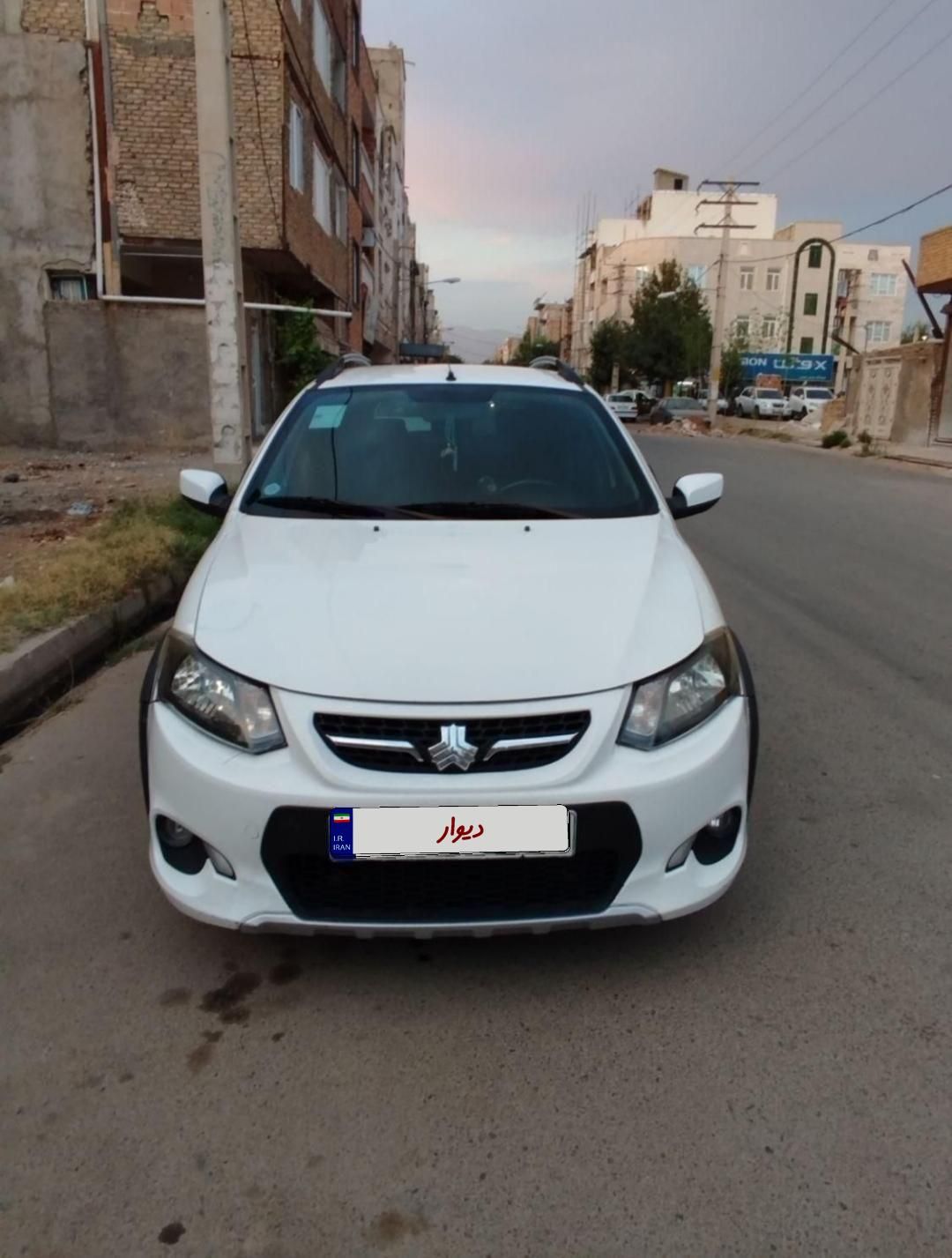 خودرو کوییک، معمولی آگهی ann_19393195