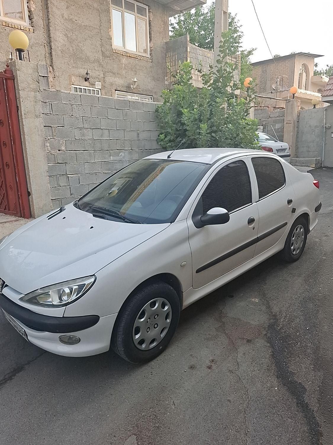پژو ۲۰۶ صندوق دار v8 - 1387