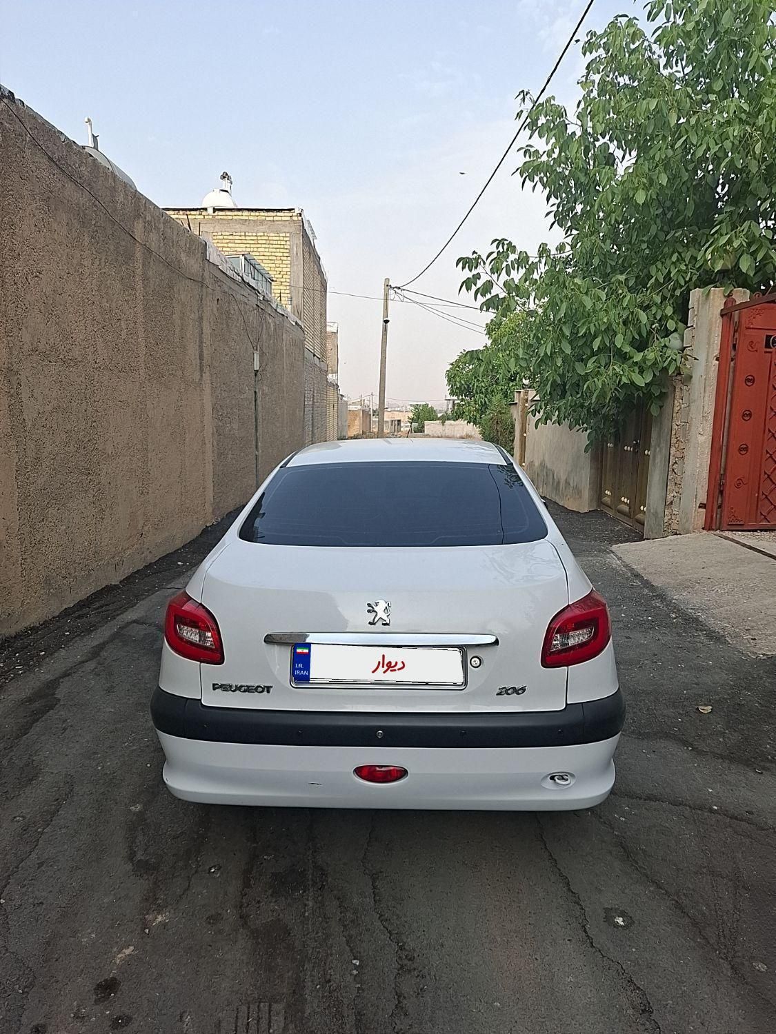 پژو ۲۰۶ صندوق دار v8 - 1387