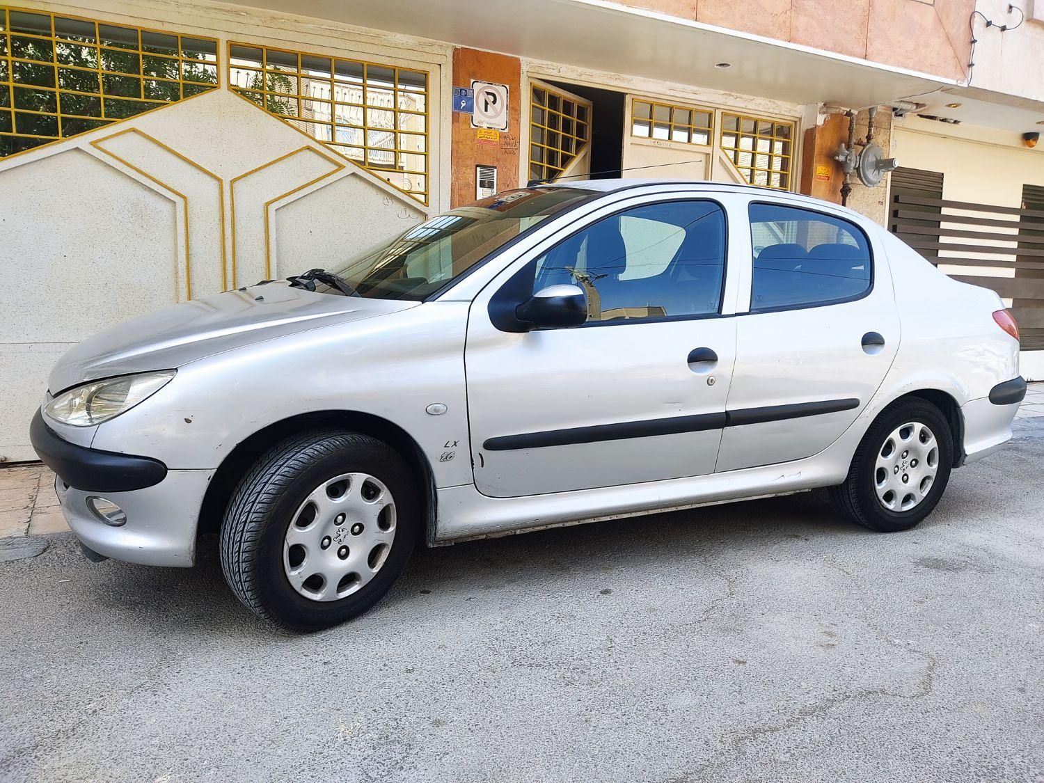 پژو ۲۰۶ صندوق دار v8 - 1395