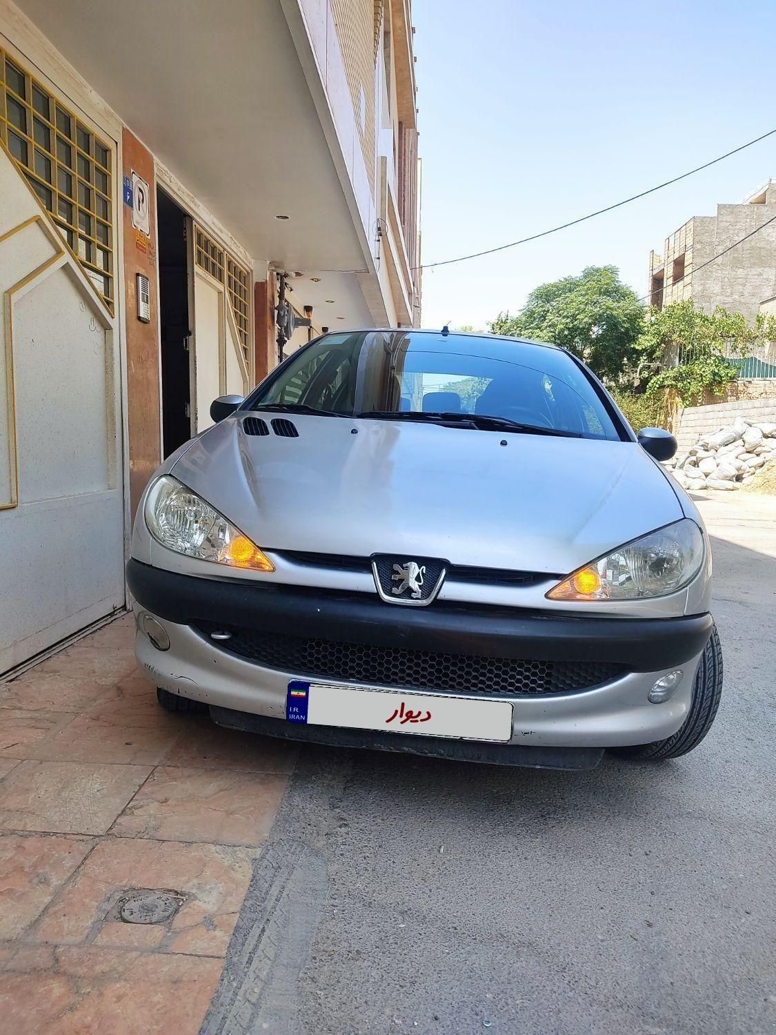 پژو ۲۰۶ صندوق دار v8 - 1395