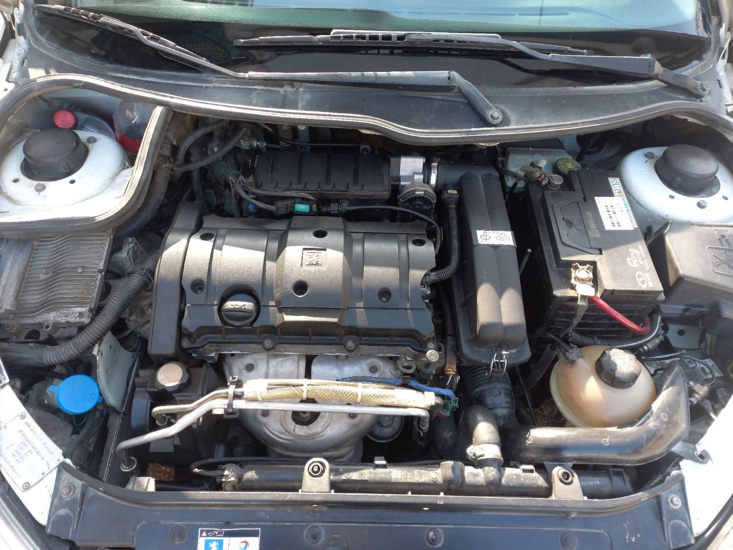 پژو ۲۰۶ صندوق دار v8 - 1390