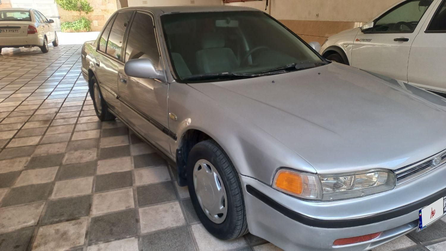 هوندا آکورد EX-B - 1992