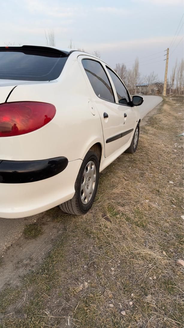 پژو ۲۰۶ صندوق دار v8 - 1395