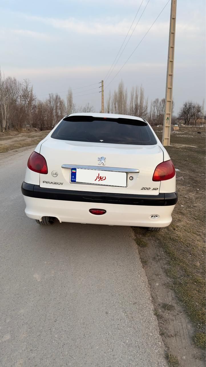 پژو ۲۰۶ صندوق دار v8 - 1395