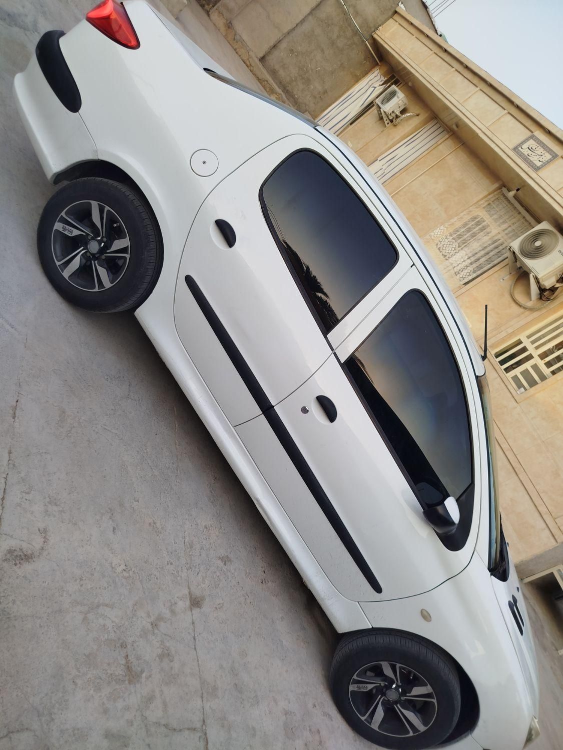پژو ۲۰۶ صندوق دار v8 - 1394