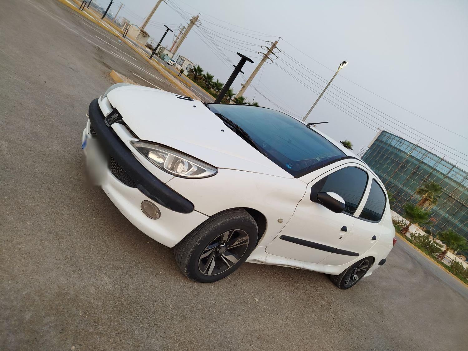 پژو ۲۰۶ صندوق دار v8 - 1394