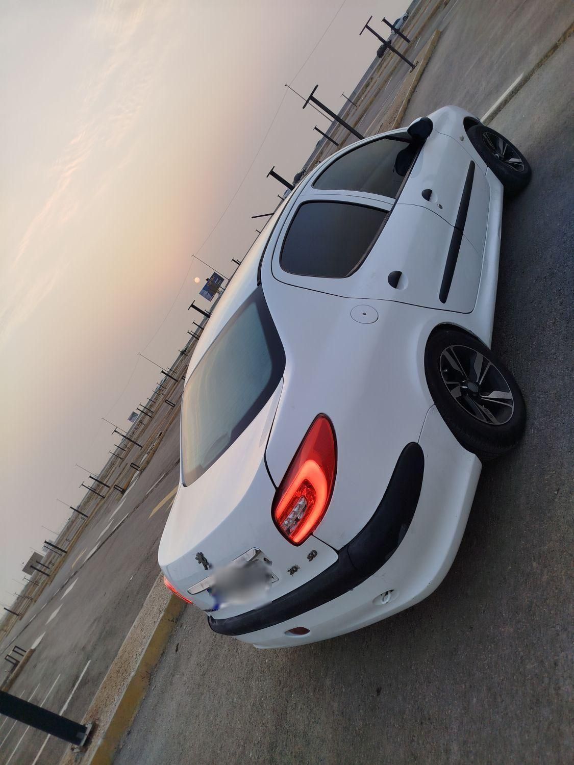 پژو ۲۰۶ صندوق دار v8 - 1394