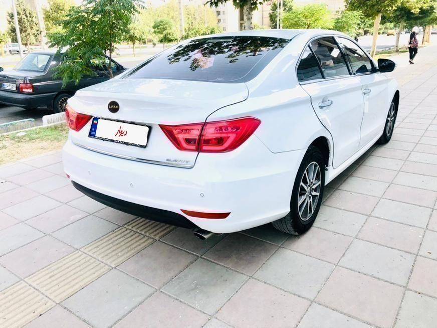 لیفان 820 اتوماتیک - 1395
