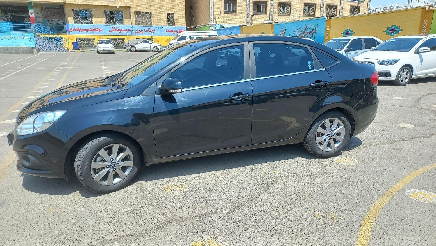 جک J4 اتوماتیک ساده - 1403