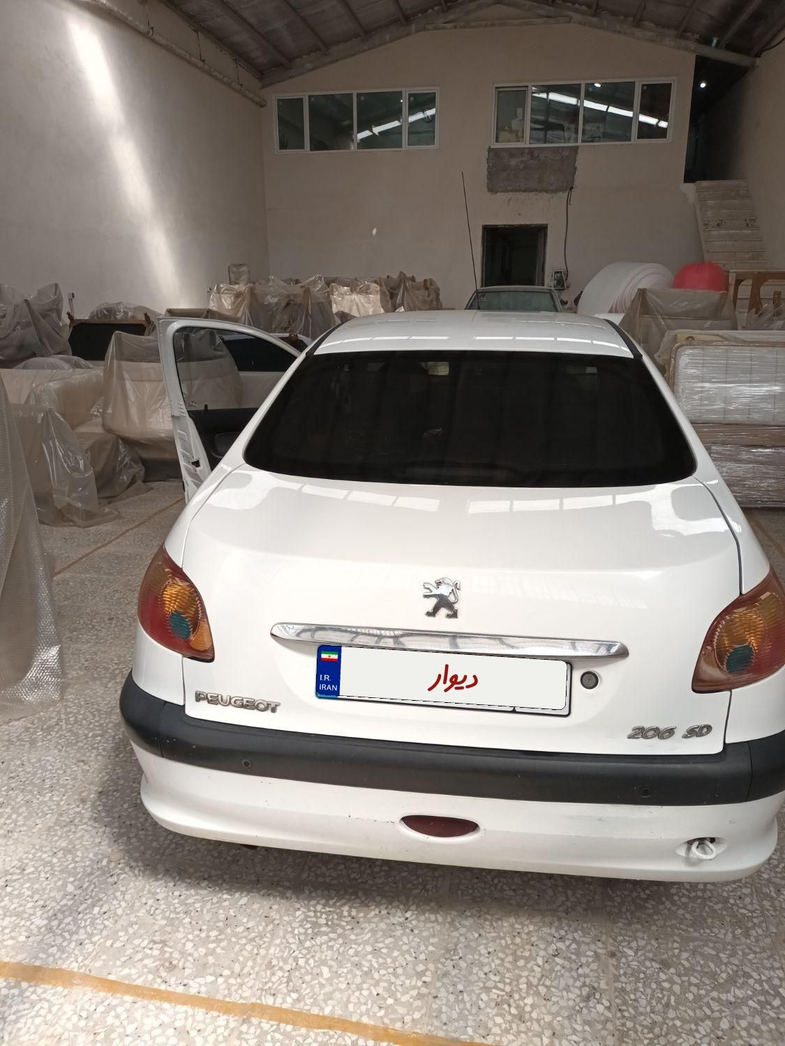 پژو ۲۰۶ صندوق دار v8 - 1393