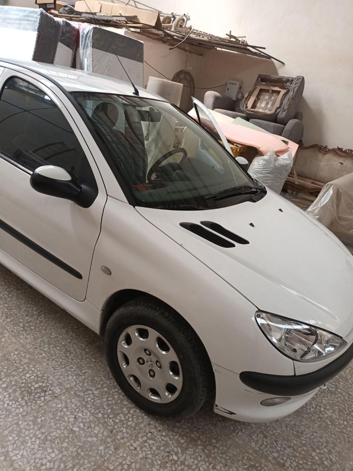 پژو ۲۰۶ صندوق دار v8 - 1393