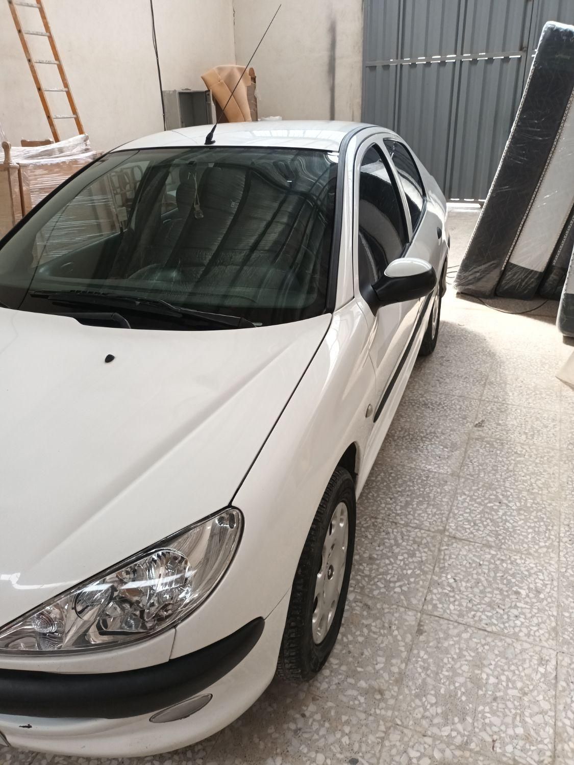 پژو ۲۰۶ صندوق دار v8 - 1393