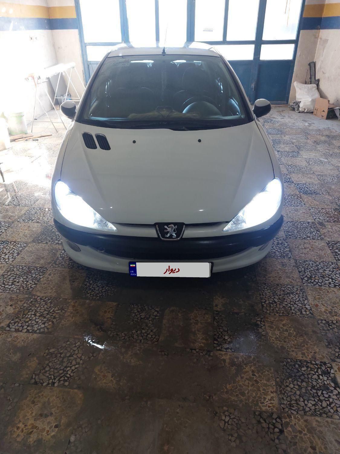 پژو ۲۰۶ صندوق دار v8 - 1389