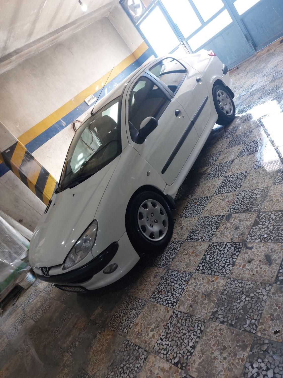 پژو ۲۰۶ صندوق دار v8 - 1389