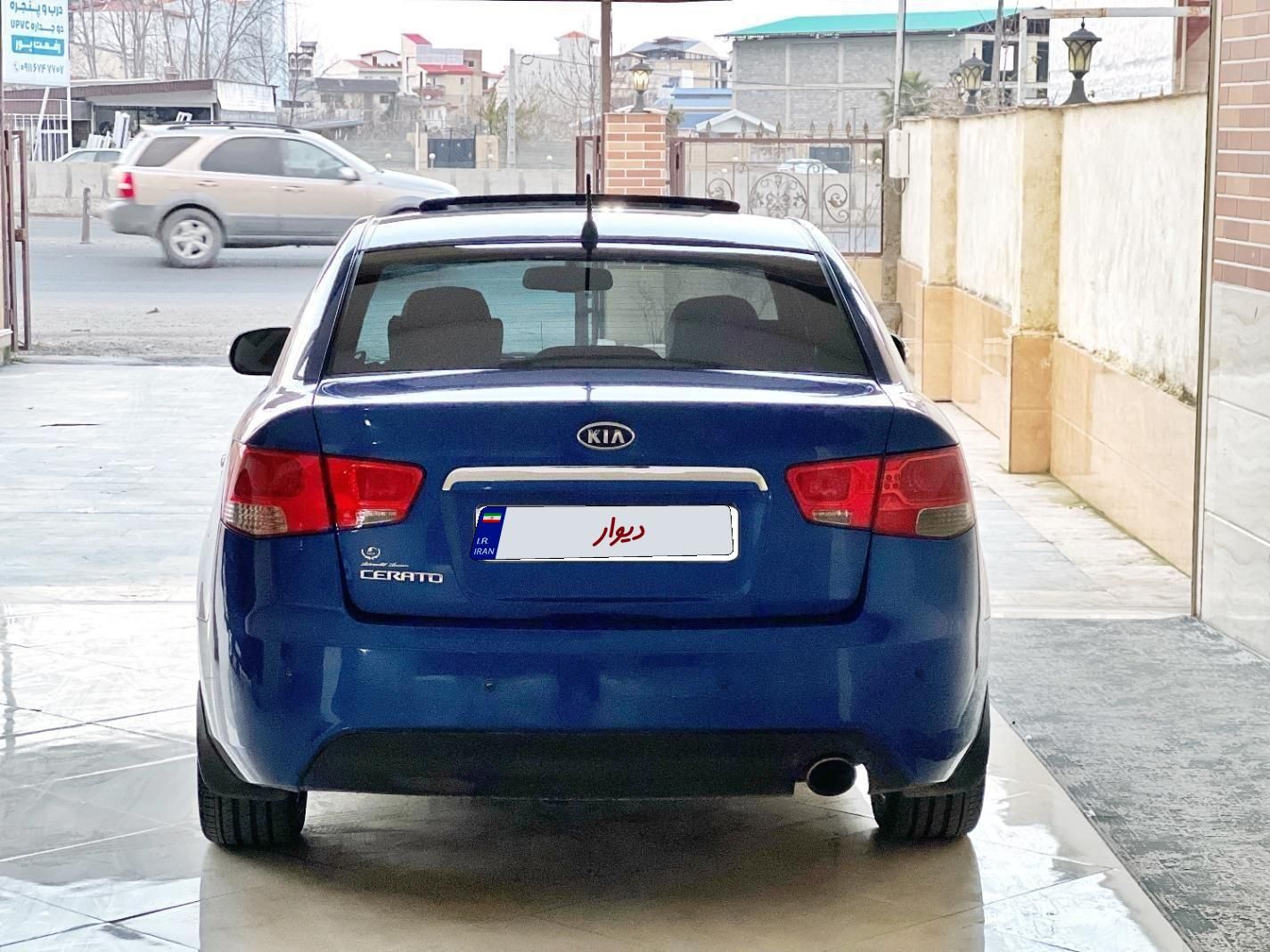 کیا سراتو 2.0 لیتر اتوماتیک GT لاین - 2010