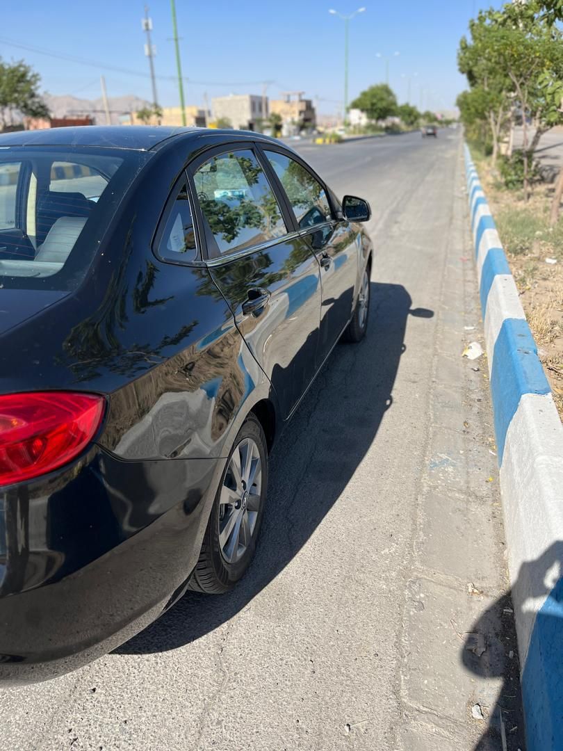 جک J4 اتوماتیک ساده - 1402