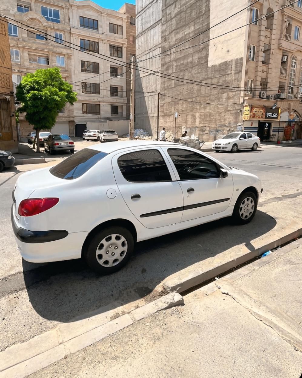 پژو ۲۰۶ صندوق دار v20 - 1390