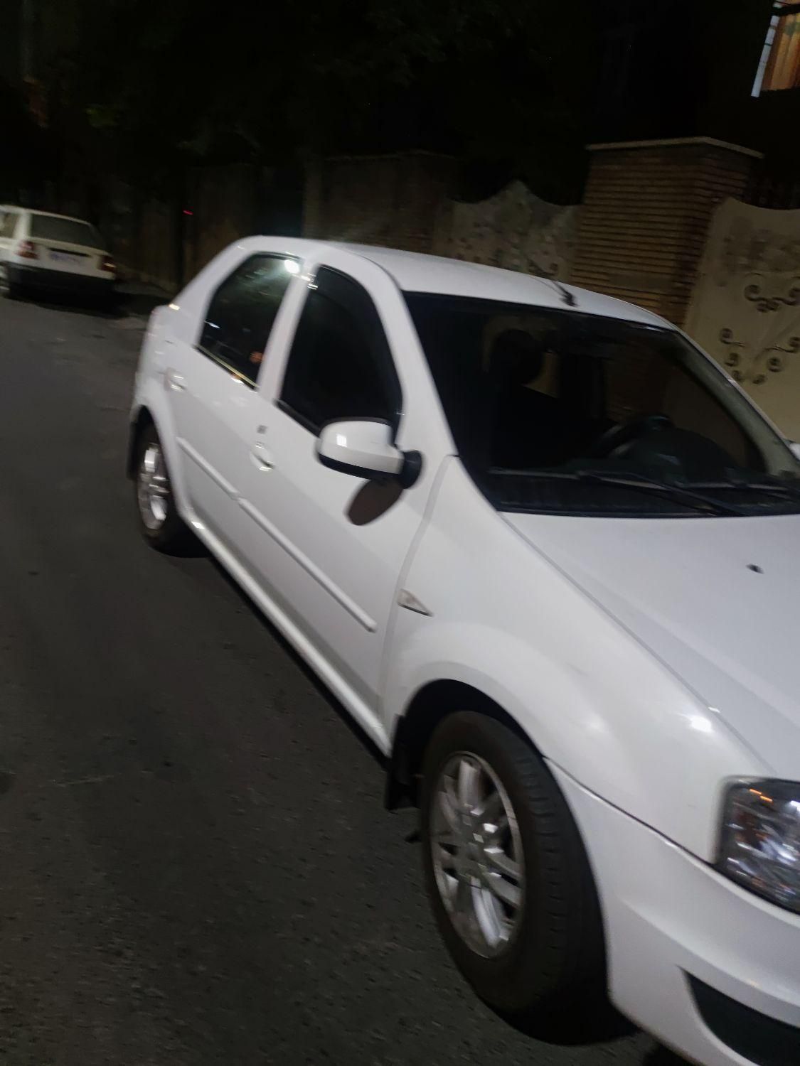 رنو تندر 90 پلاس اتوماتیک - 1396