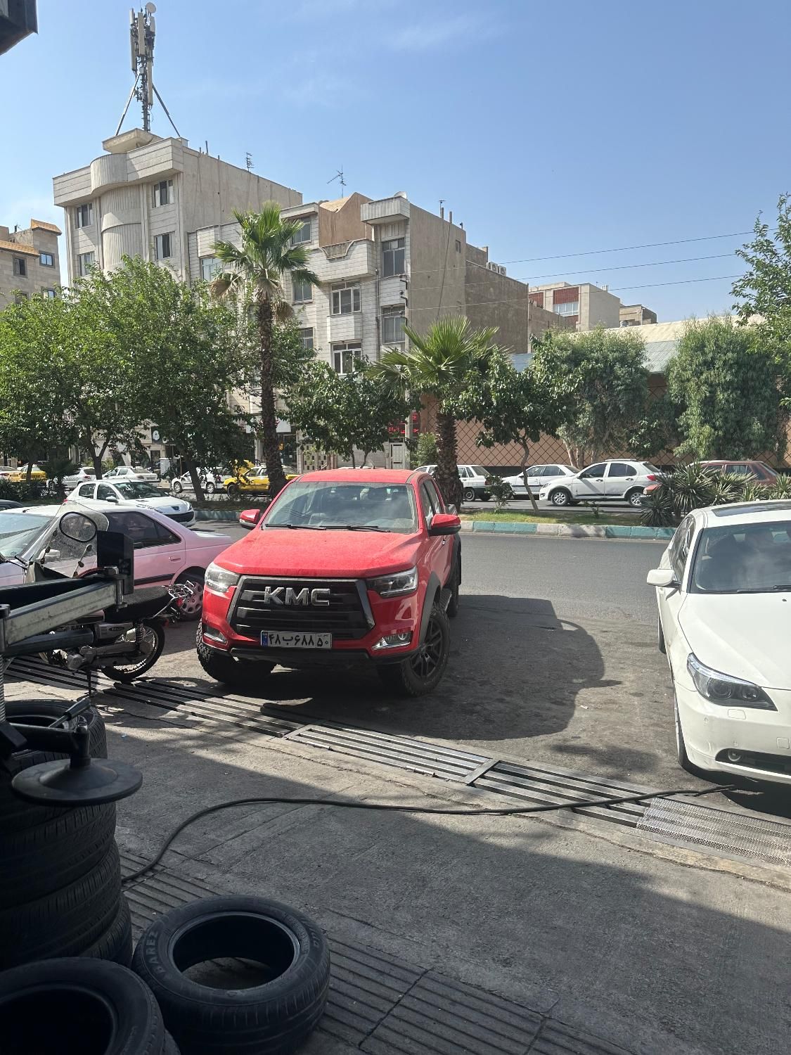 خودرو کی ام سی، T8 آگهی ann_19396372