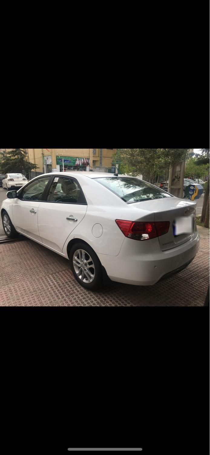 خودرو کیا، سراتو مونتاژ آگهی ann_19396801