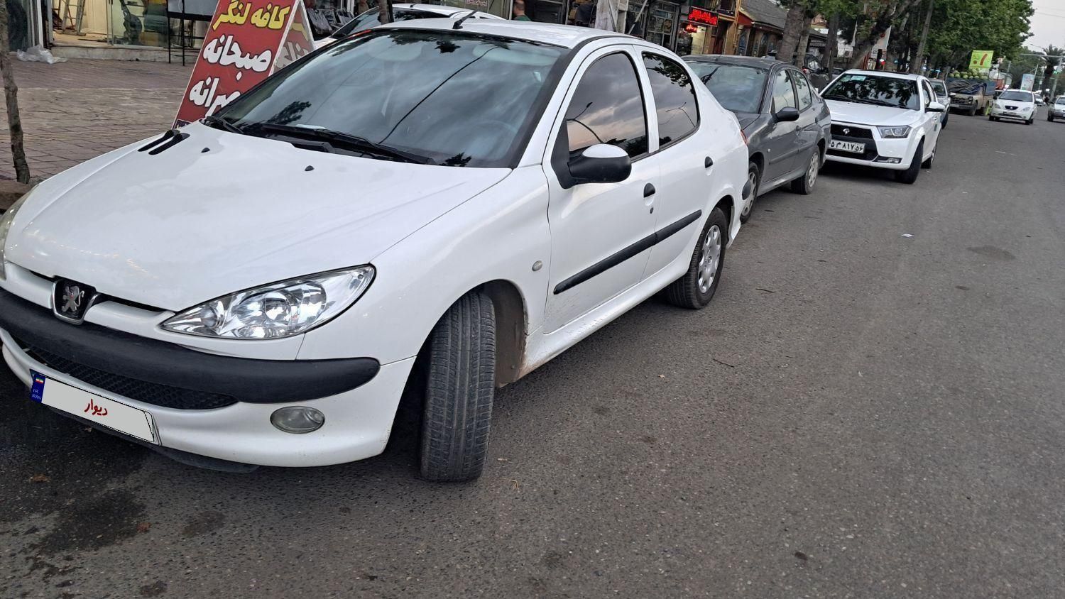 پژو ۲۰۶ صندوق دار v8 - 1393