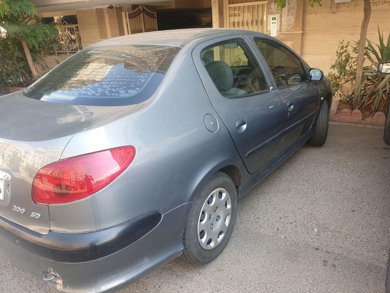 پژو ۲۰۶ صندوق دار v8 - 1397