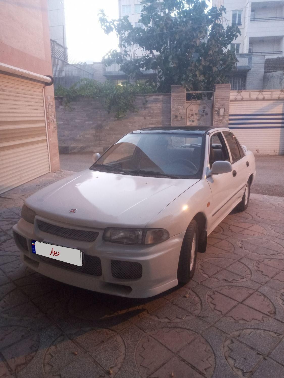 میتسوبیشی لنسر 1.6 لیتر دنده ای - 1992