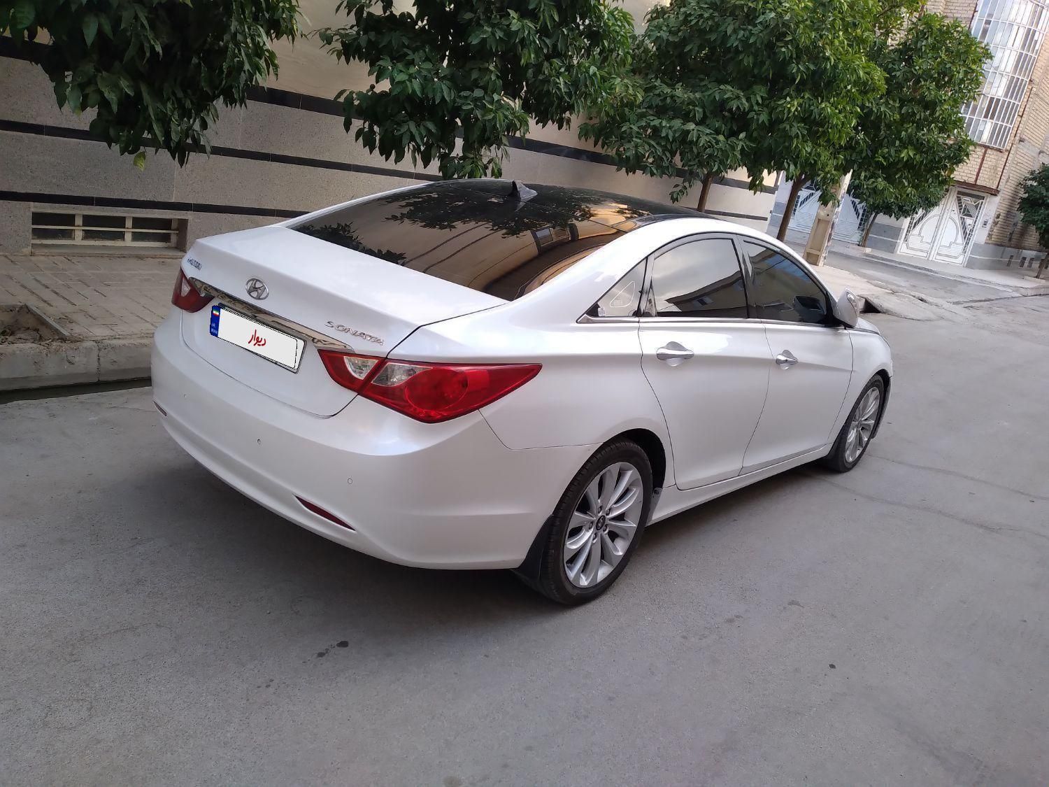 هیوندای سوناتا فول YF - 2011